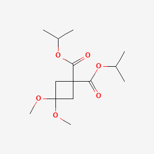 dipropan-2-yl 3,3-dimethoxycyclobutane-1,1-dicarboxylate CAS 115118-68-8